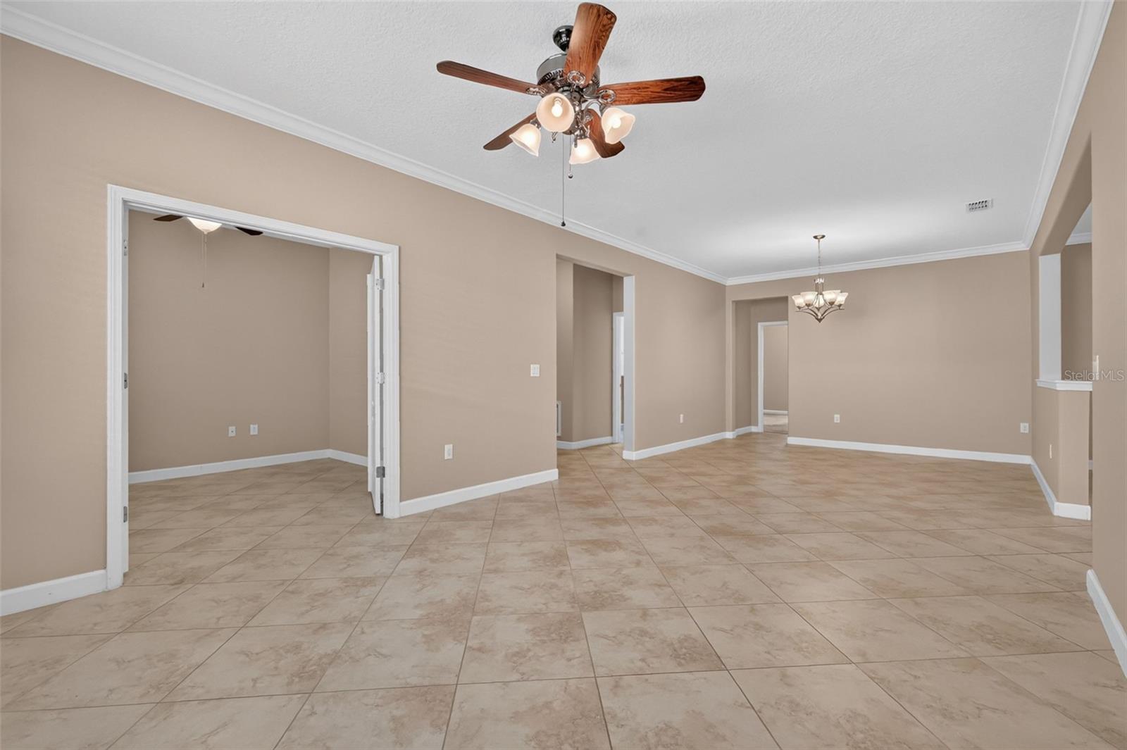 STONEYBROOK HILLS UN #2 - Residential