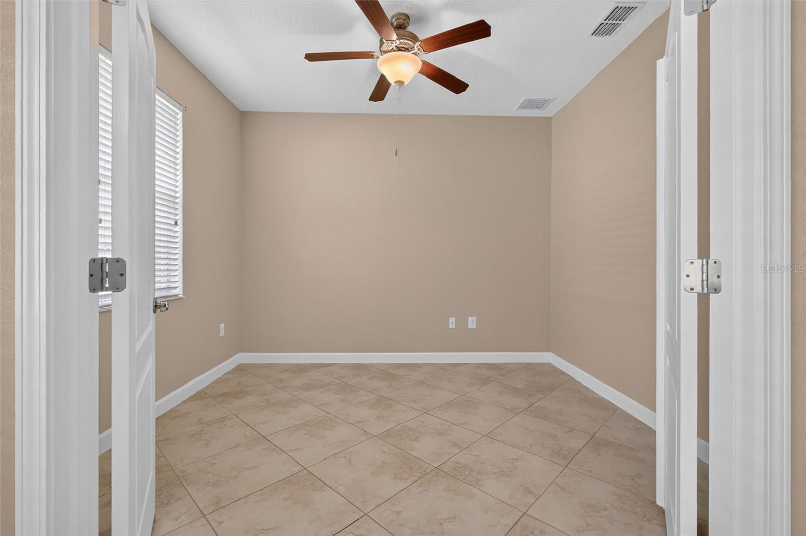 STONEYBROOK HILLS UN #2 - Residential