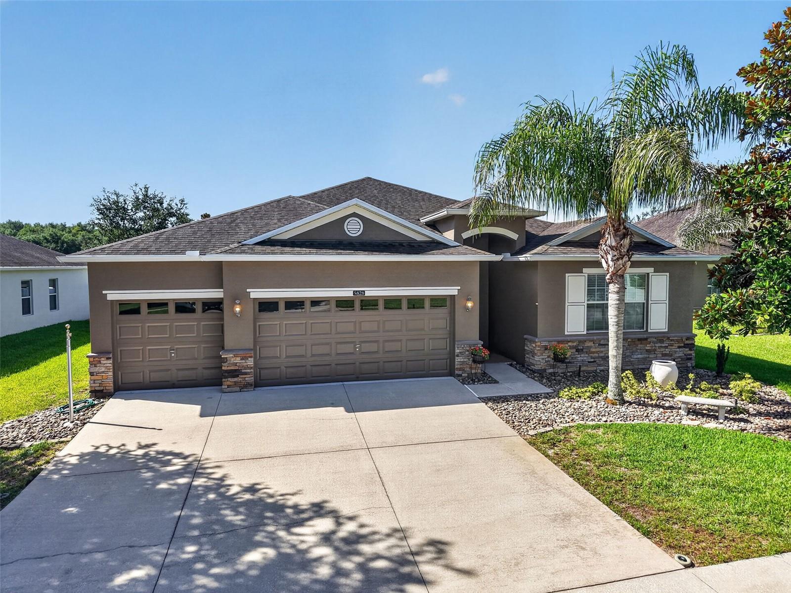 STONEYBROOK HILLS UN #2 - Residential