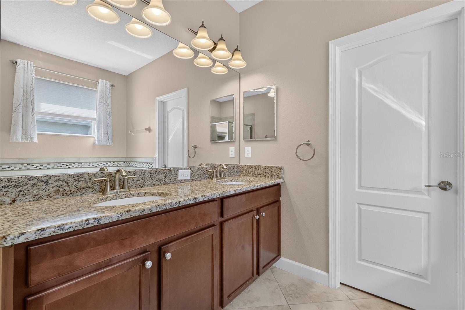 STONEYBROOK HILLS UN #2 - Residential