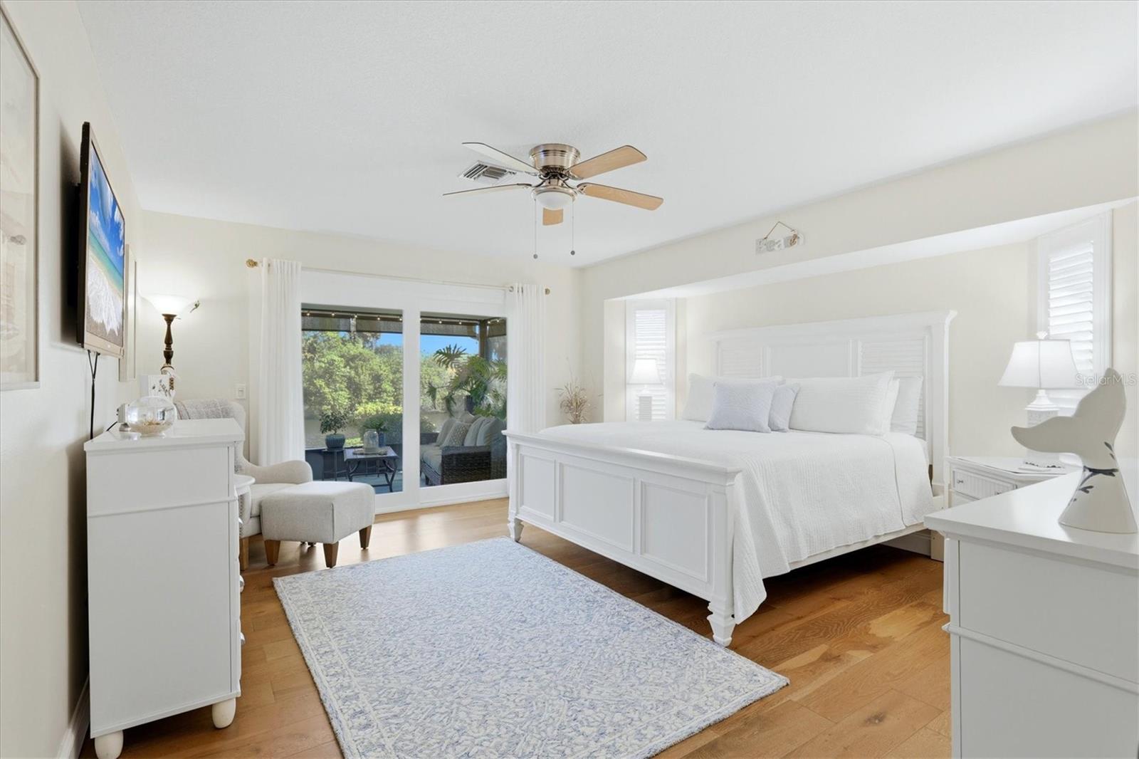 GULF COVE - Residential