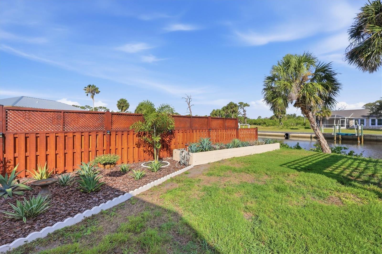 GULF COVE - Residential