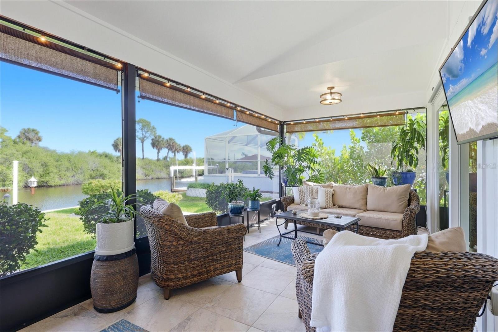 GULF COVE - Residential