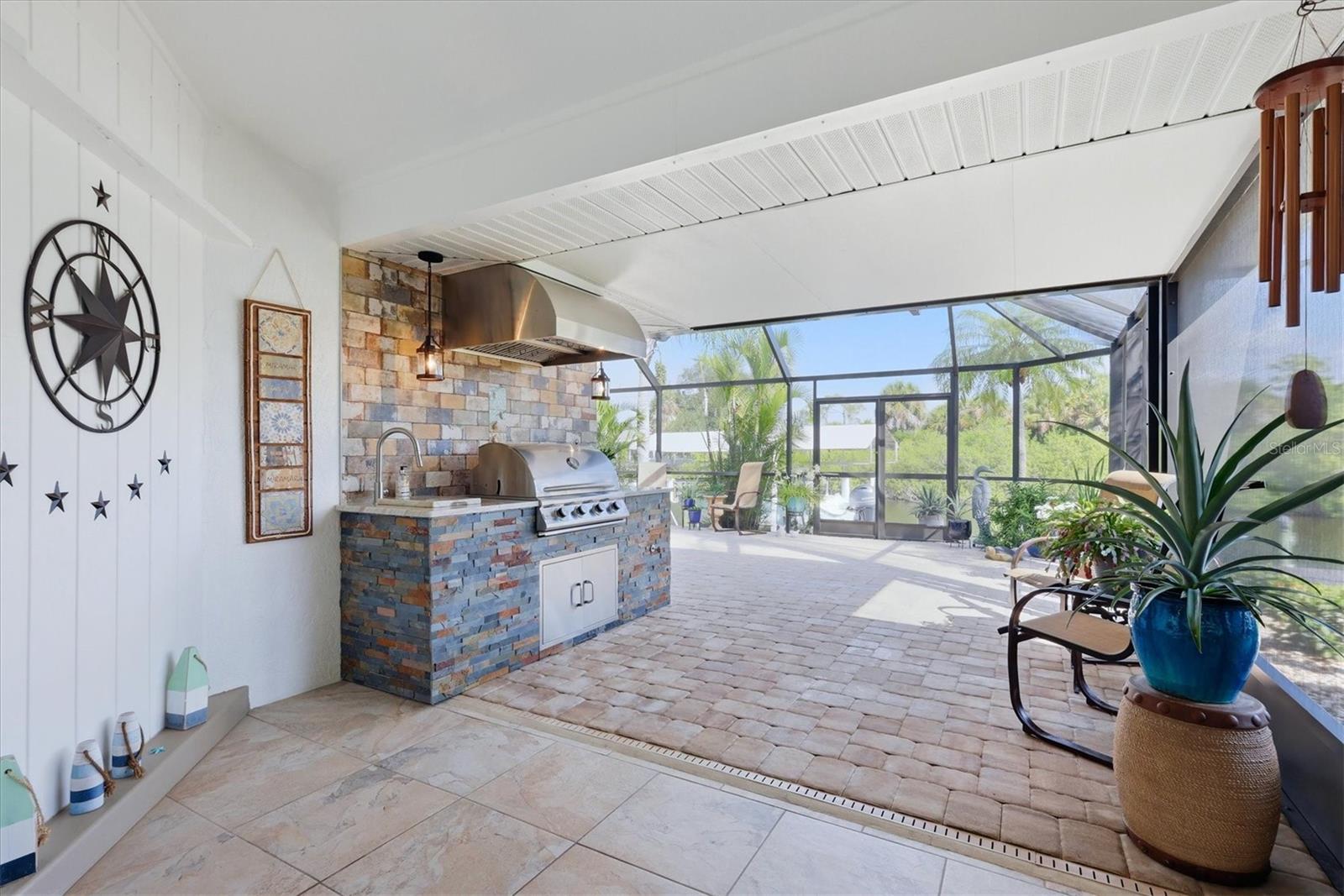 GULF COVE - Residential