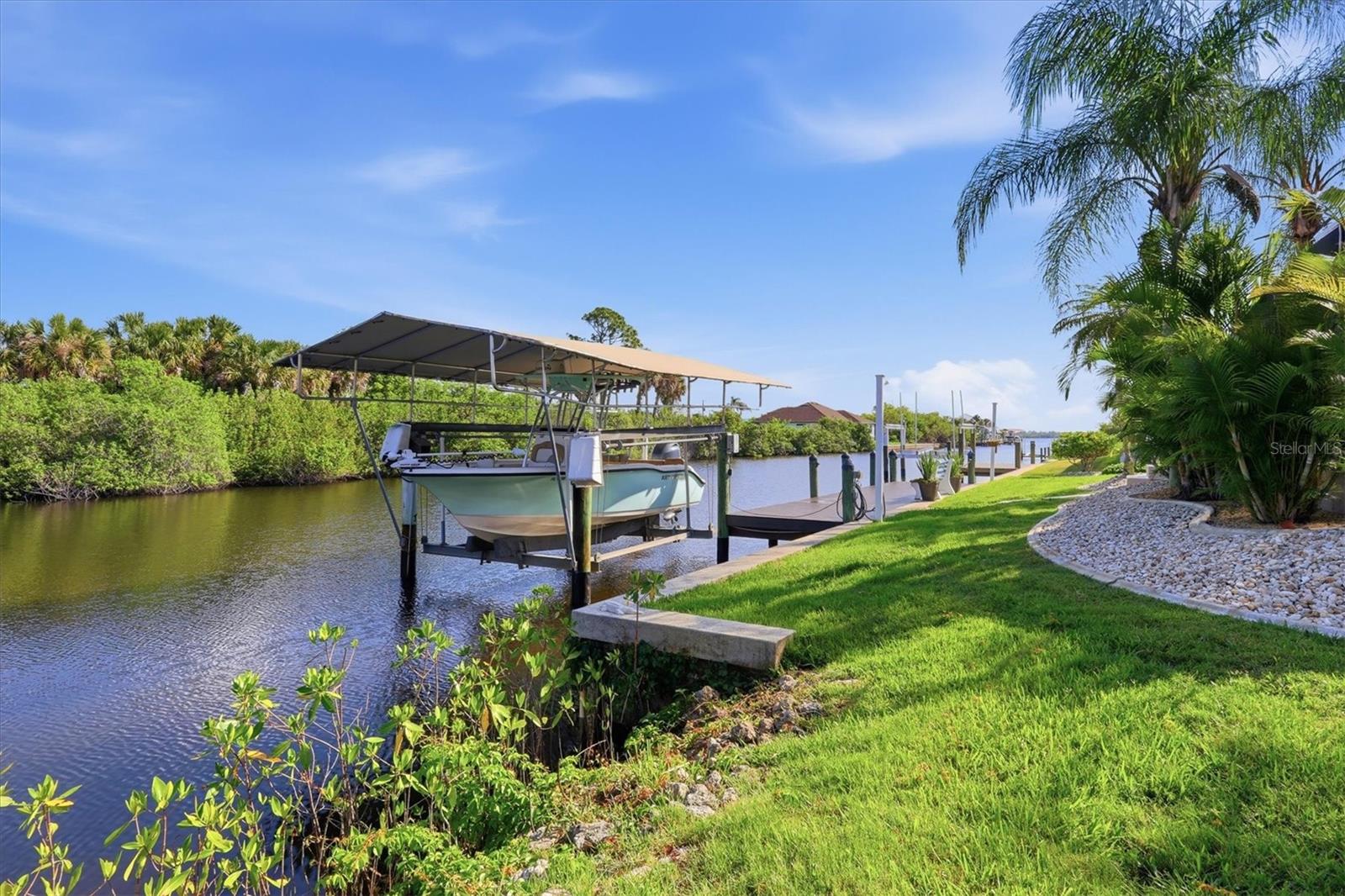 GULF COVE - Residential