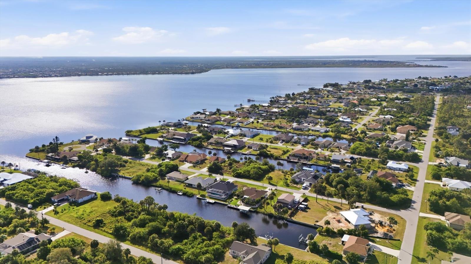 GULF COVE - Residential