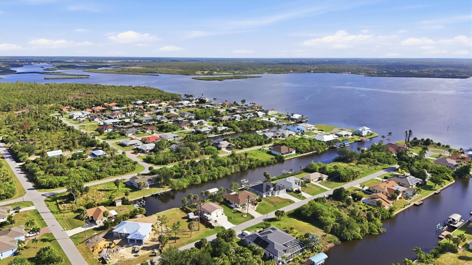 GULF COVE - Residential