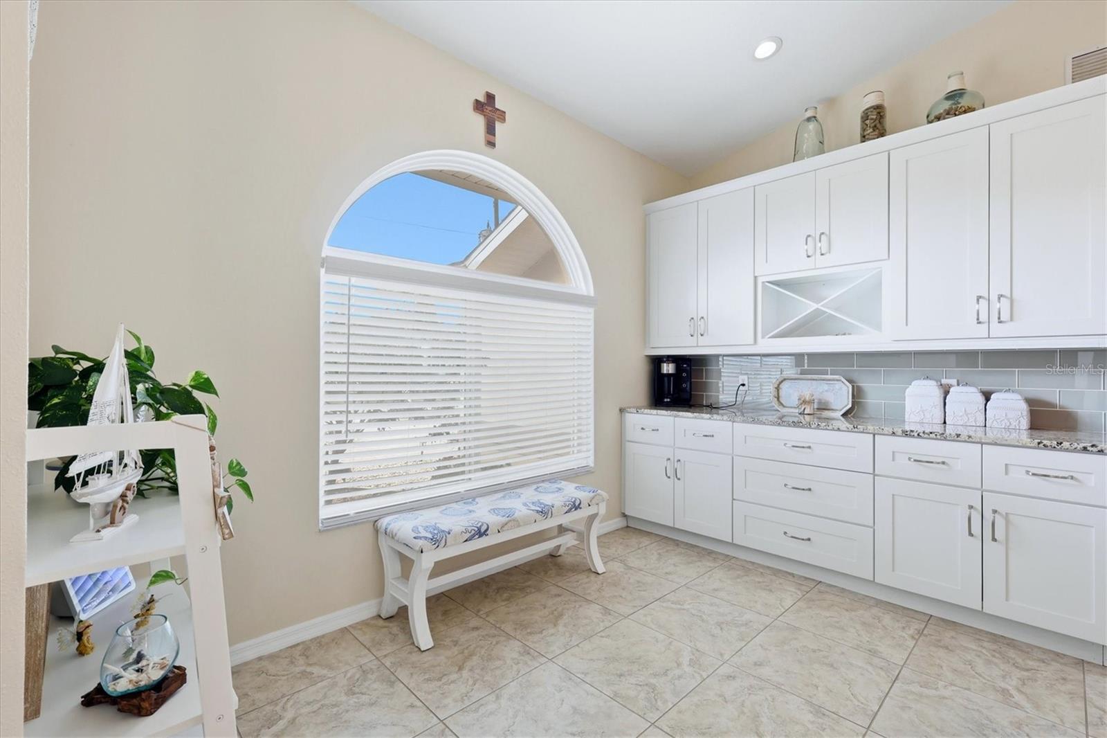GULF COVE - Residential