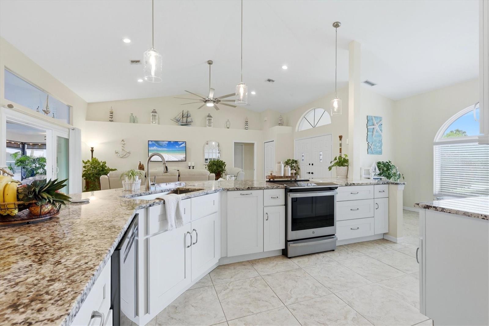 GULF COVE - Residential