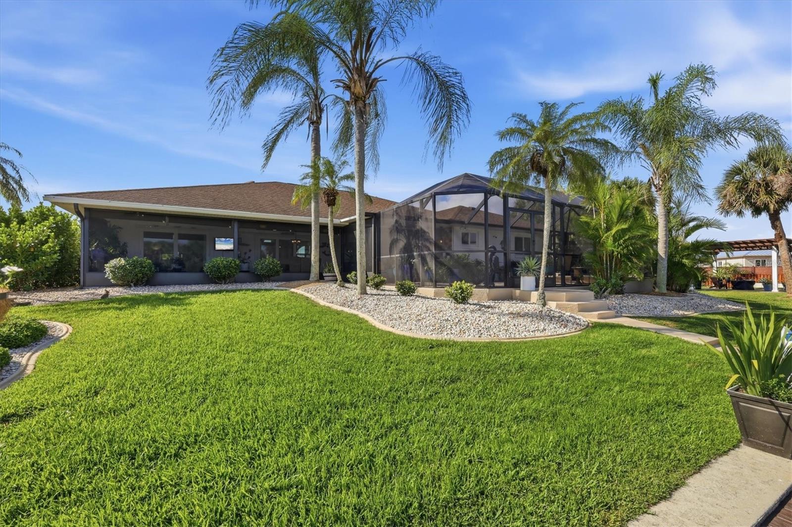 GULF COVE - Residential