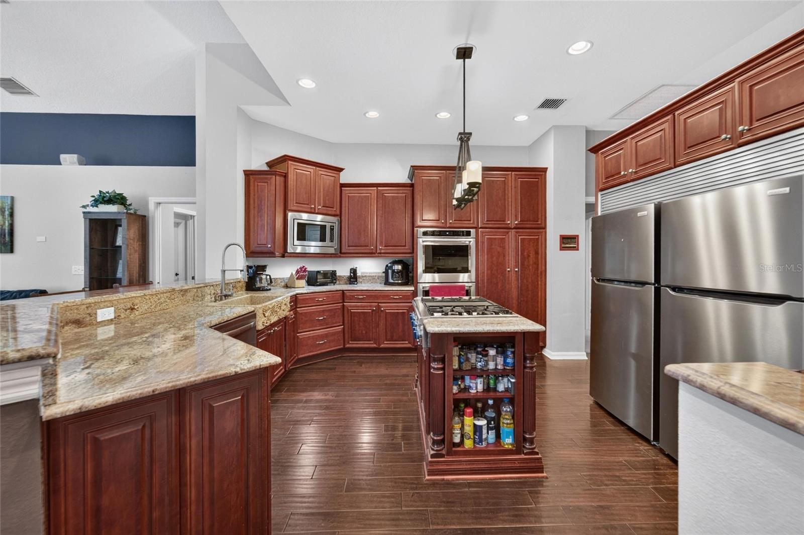 SHADOW RIDGE - Residential