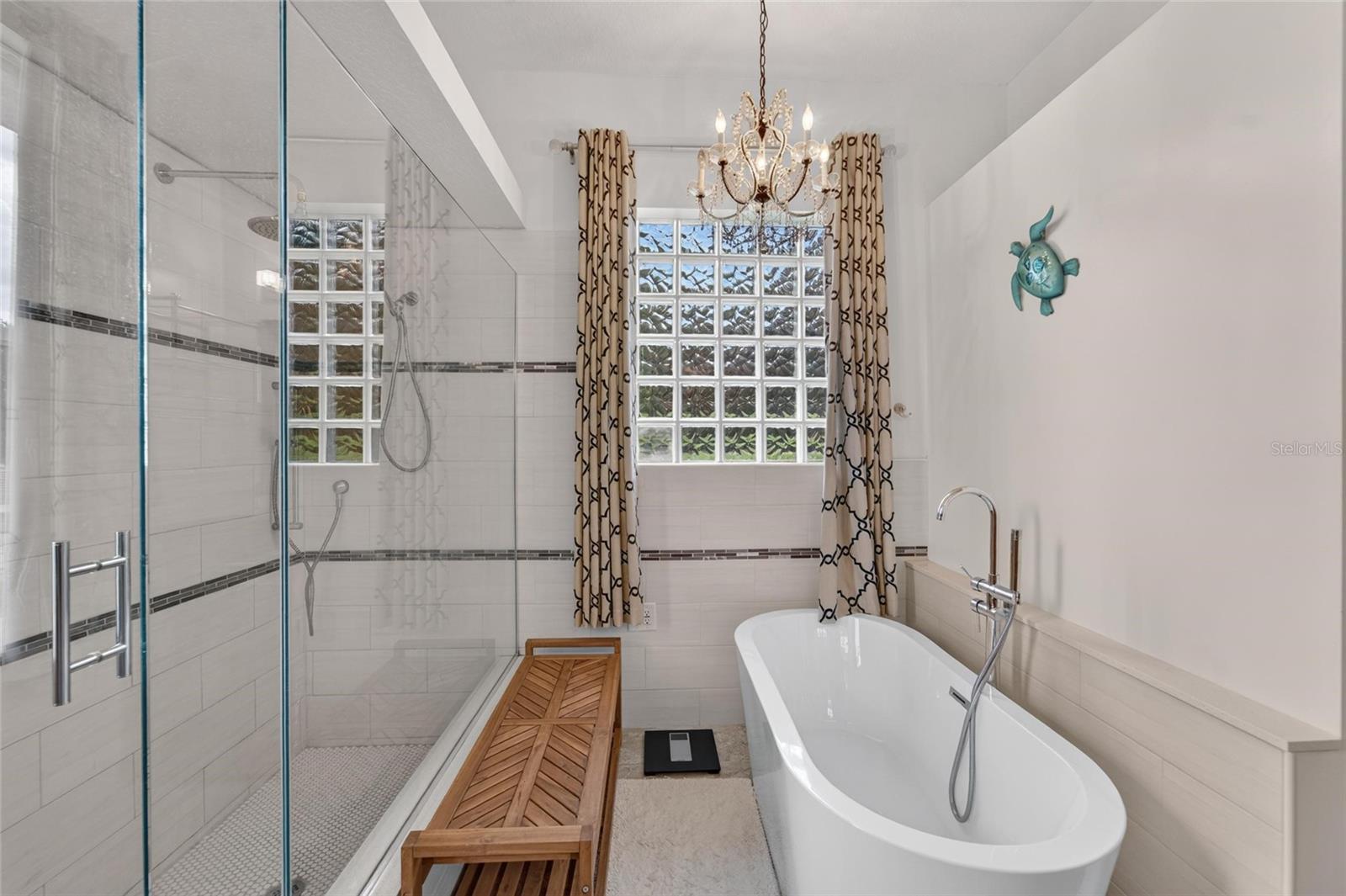 SHADOW RIDGE - Residential