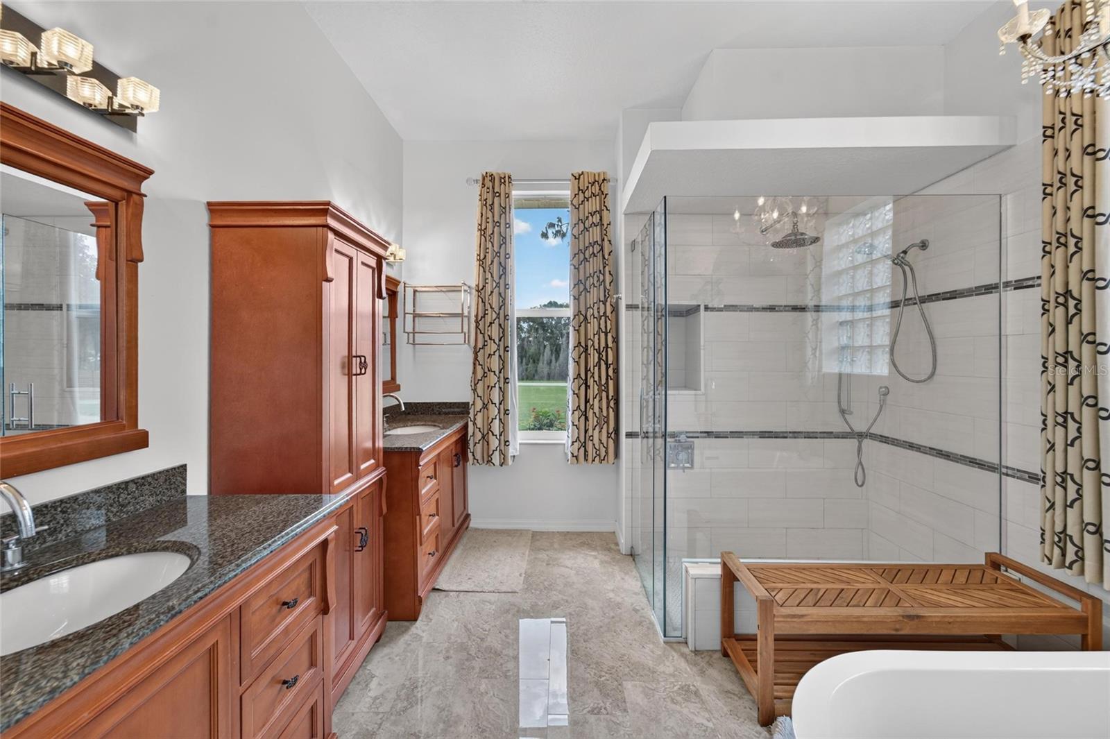 SHADOW RIDGE - Residential