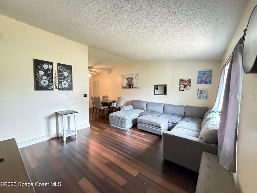 VETERANS CITY UNIT 06 - Residential