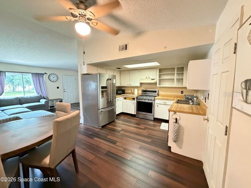 VETERANS CITY UNIT 06 - Residential