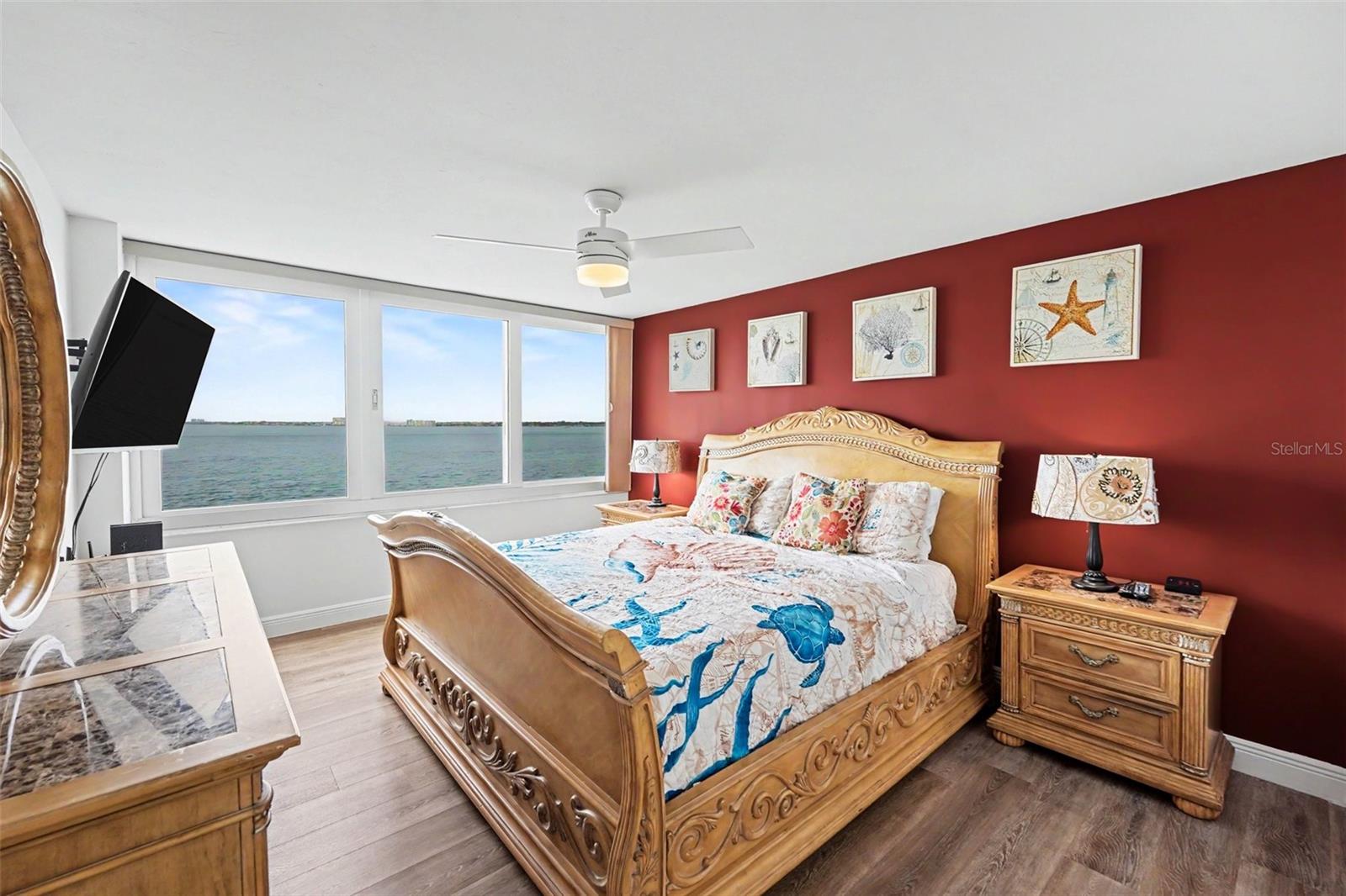 ISLA KEY CONDO - Residential