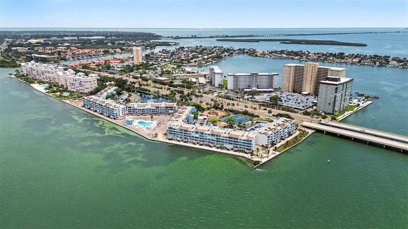 ISLA KEY CONDO - Residential