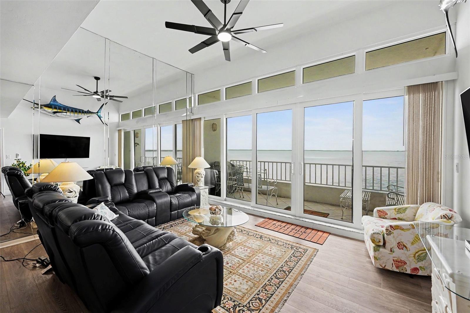 ISLA KEY CONDO - Residential