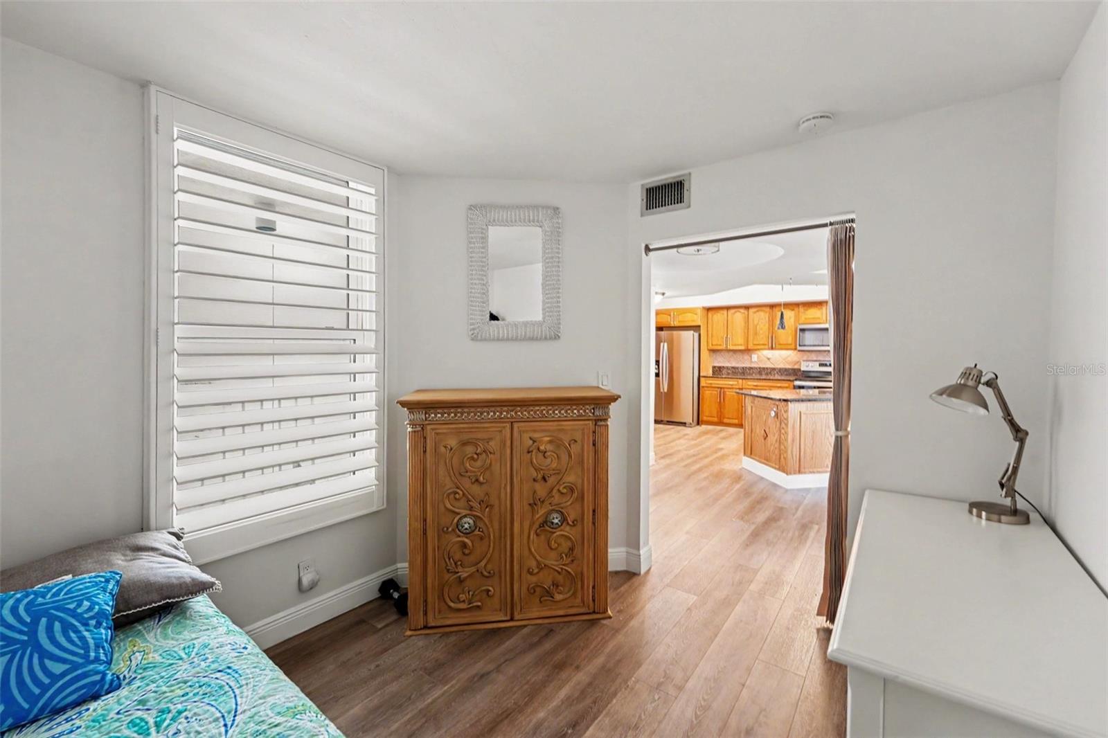 ISLA KEY CONDO - Residential