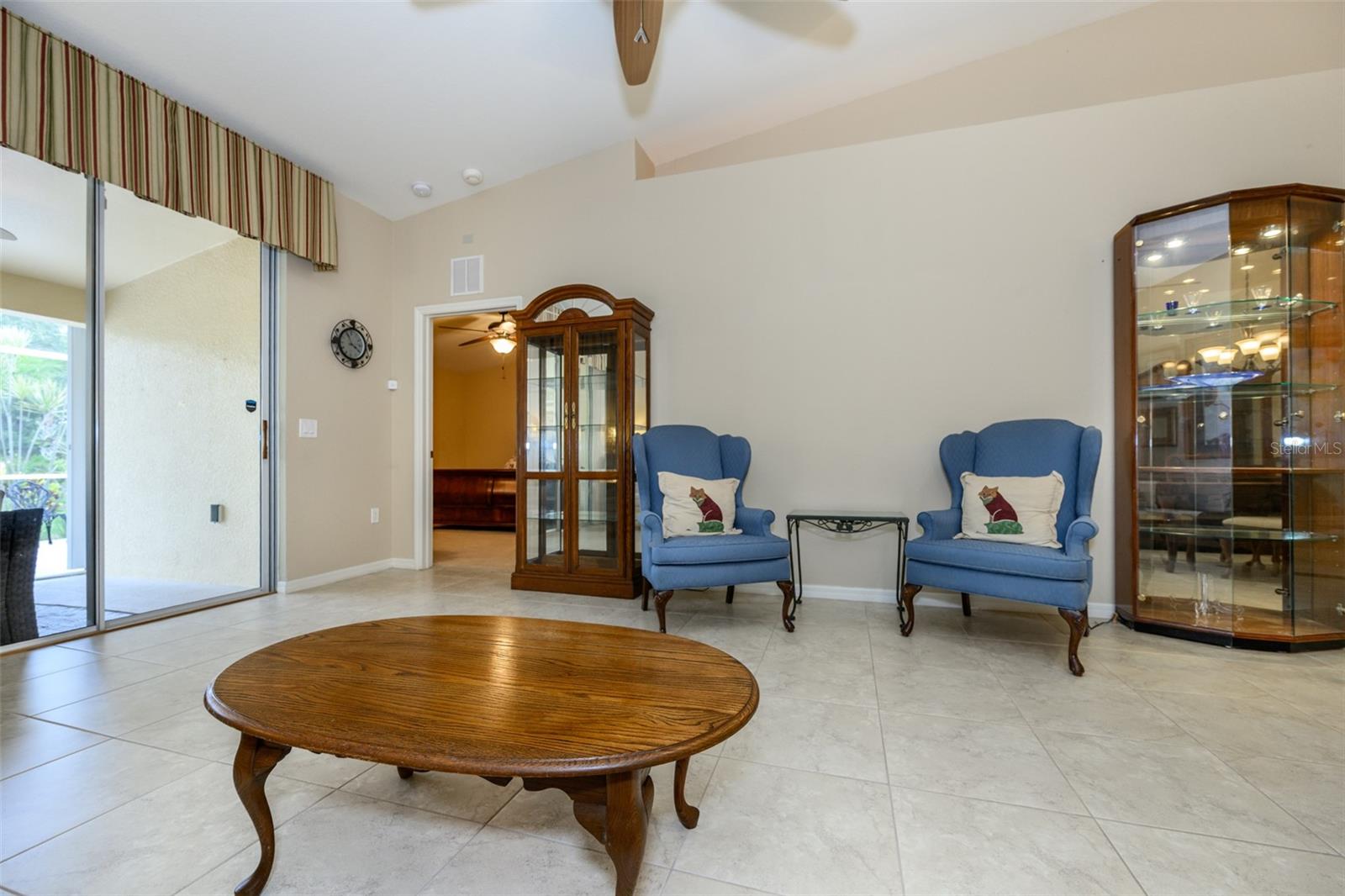 VILLA GRANDE/BURNT STORE ISLES - Residential