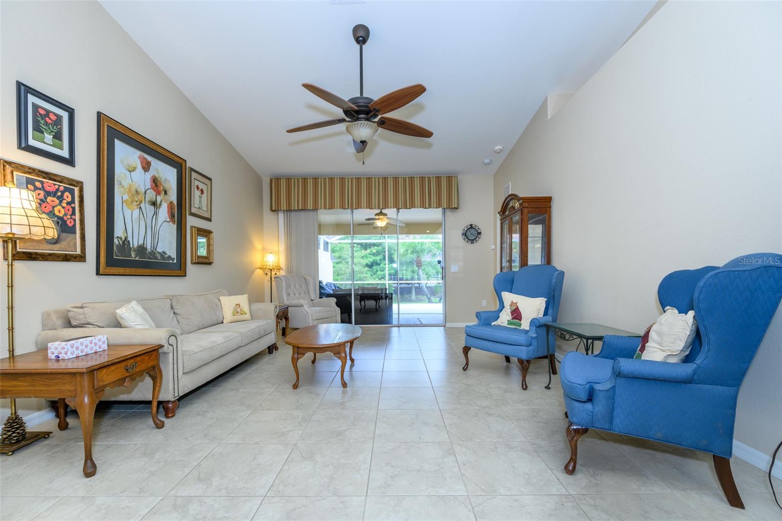 VILLA GRANDE/BURNT STORE ISLES - Residential