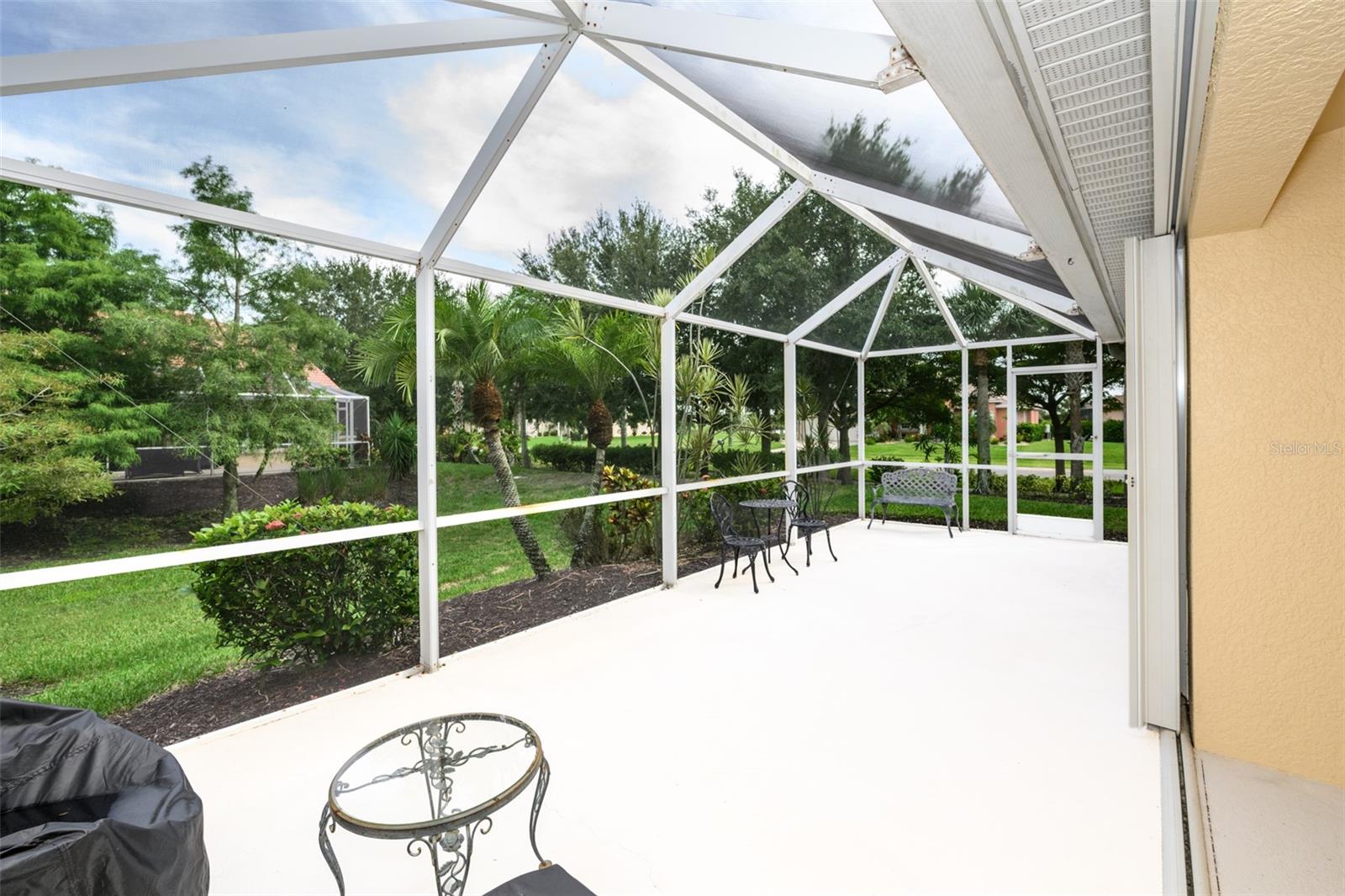 VILLA GRANDE/BURNT STORE ISLES - Residential
