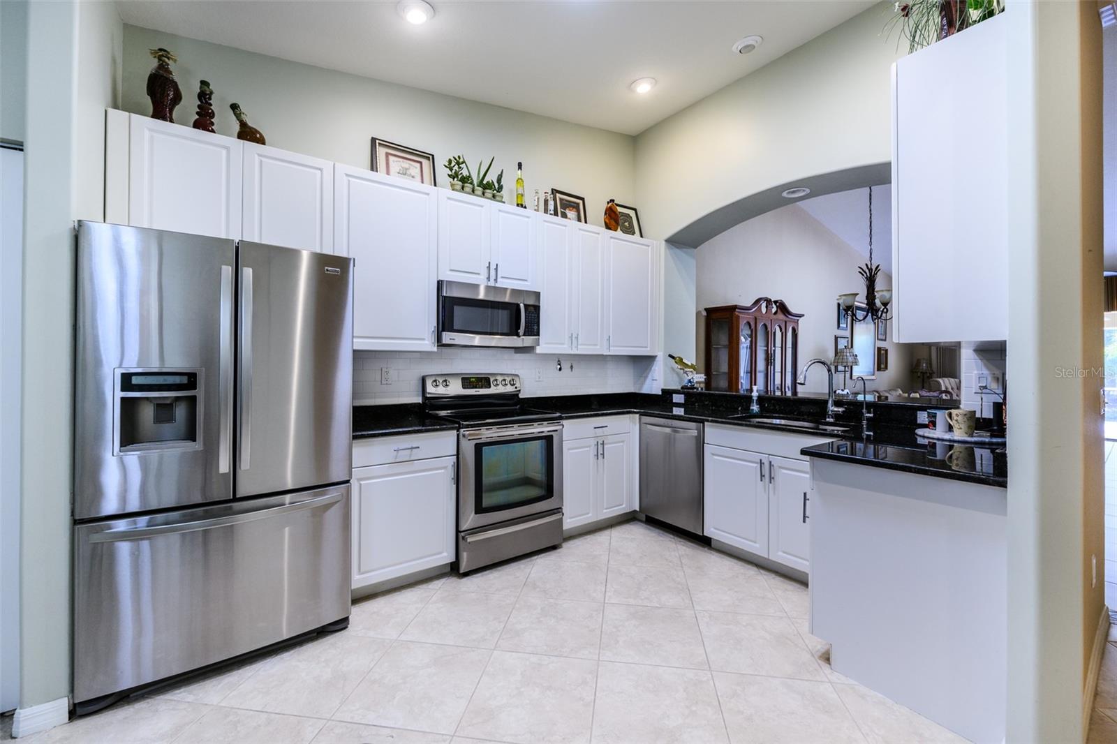 VILLA GRANDE/BURNT STORE ISLES - Residential