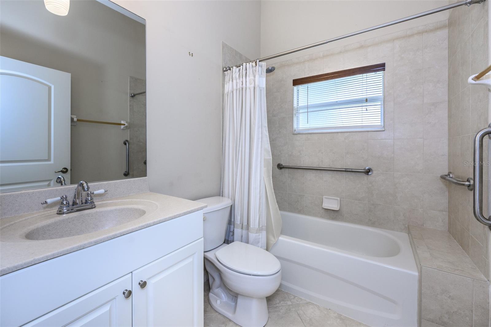 VILLA GRANDE/BURNT STORE ISLES - Residential