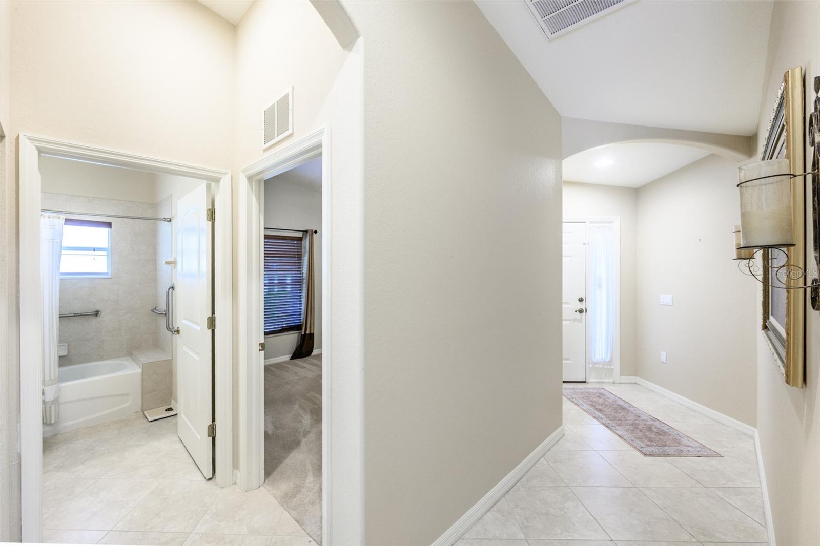 VILLA GRANDE/BURNT STORE ISLES - Residential
