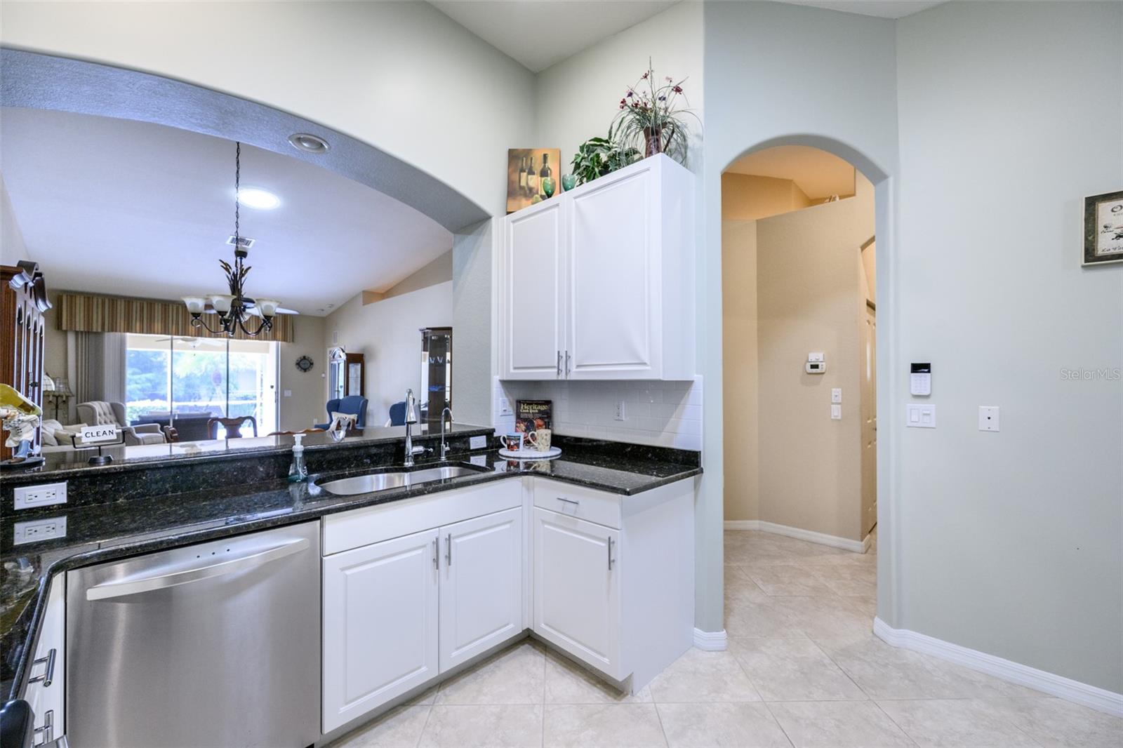 VILLA GRANDE/BURNT STORE ISLES - Residential