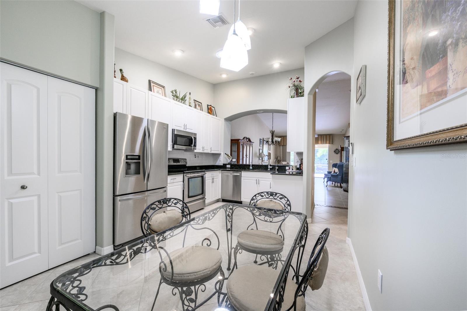 VILLA GRANDE/BURNT STORE ISLES - Residential