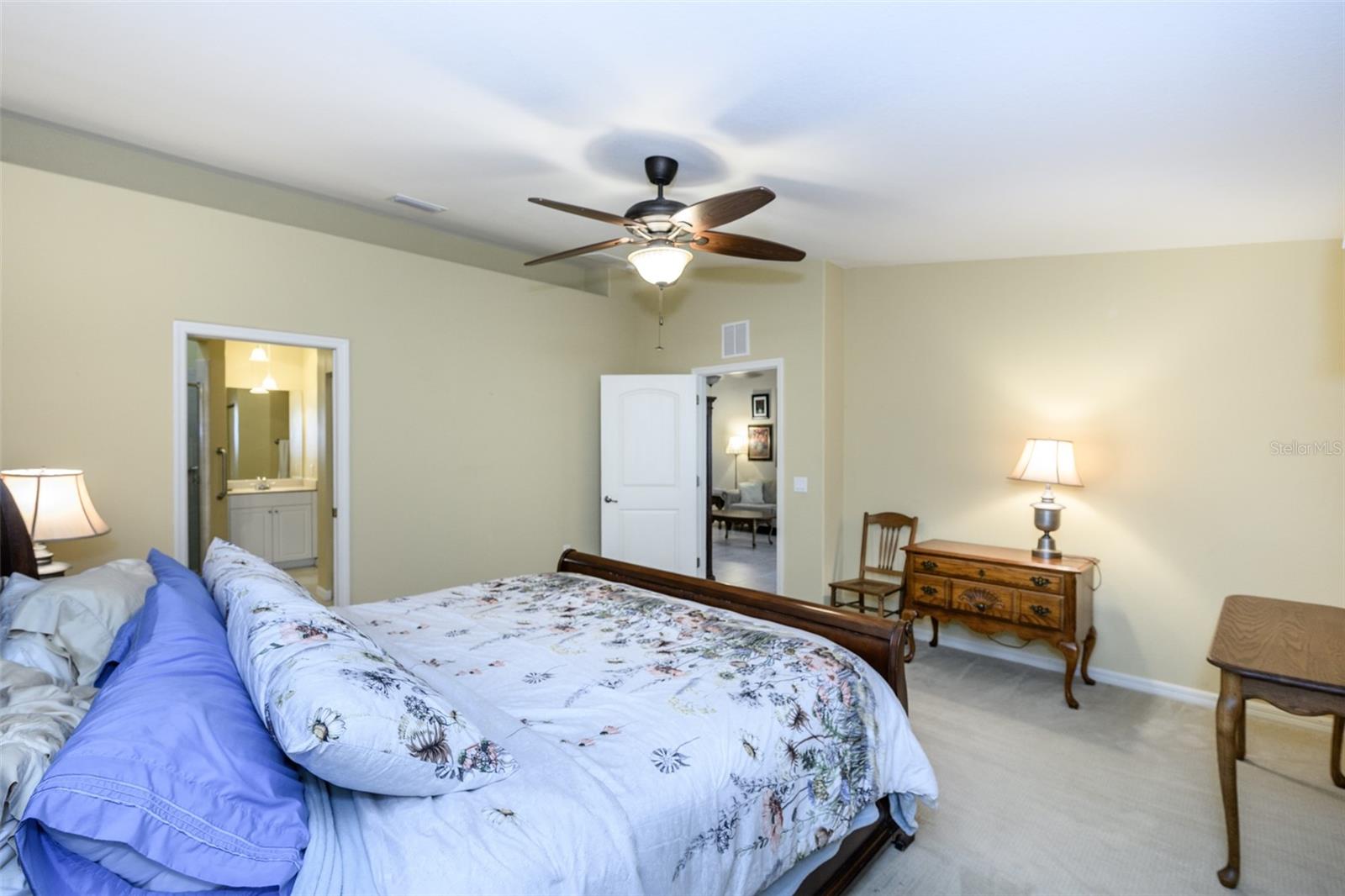 VILLA GRANDE/BURNT STORE ISLES - Residential