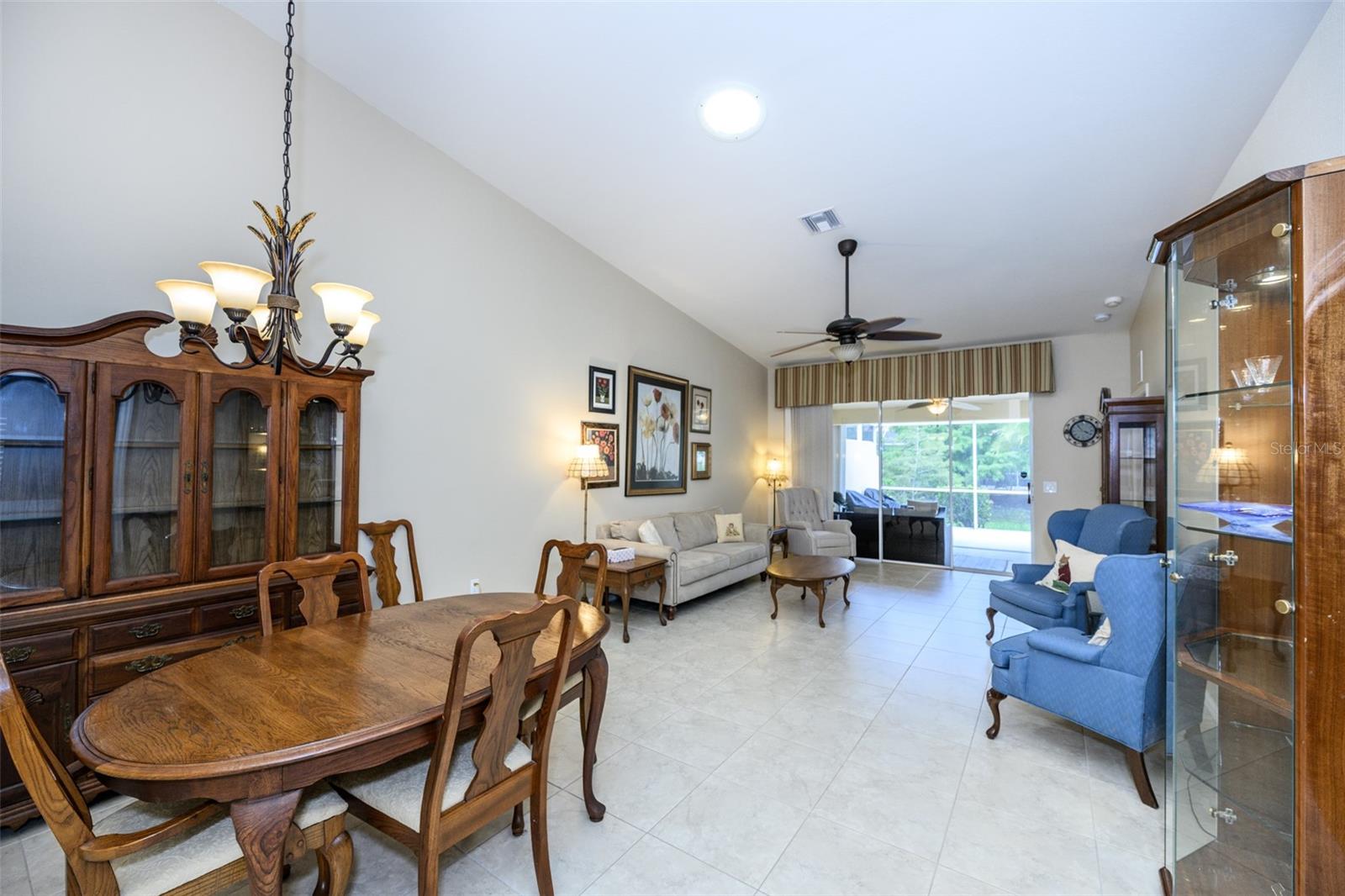 VILLA GRANDE/BURNT STORE ISLES - Residential