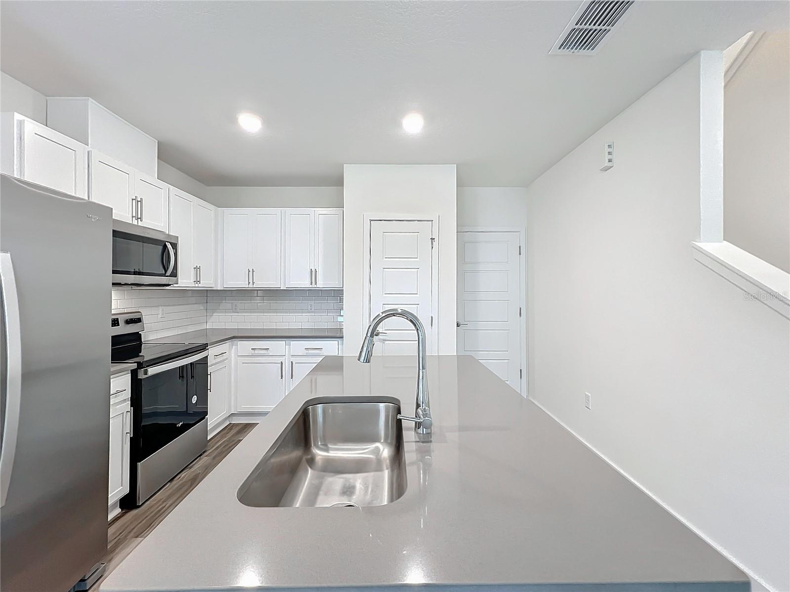 MONTEREY NORTH - Residential Lease