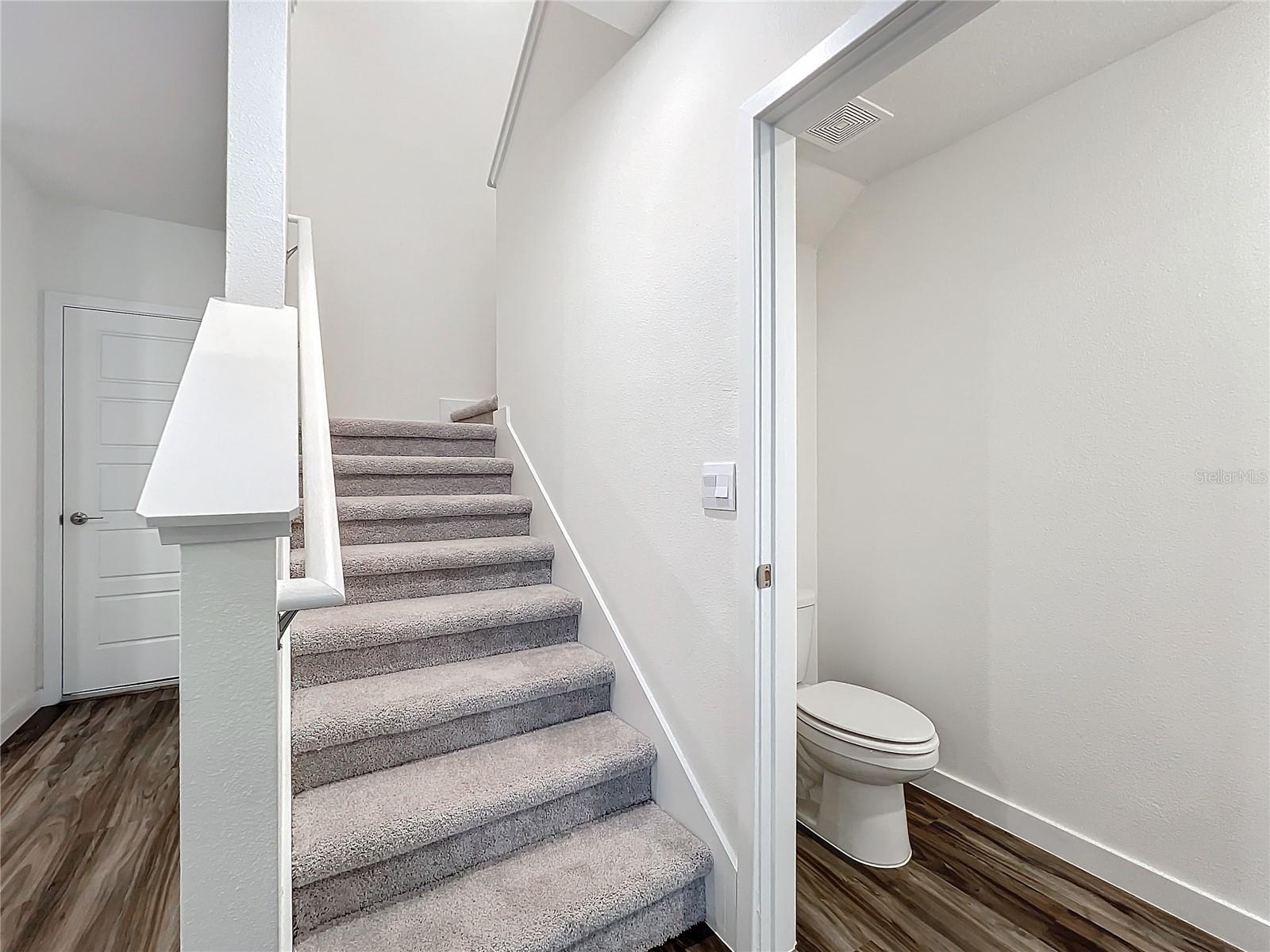 MONTEREY NORTH - Residential Lease