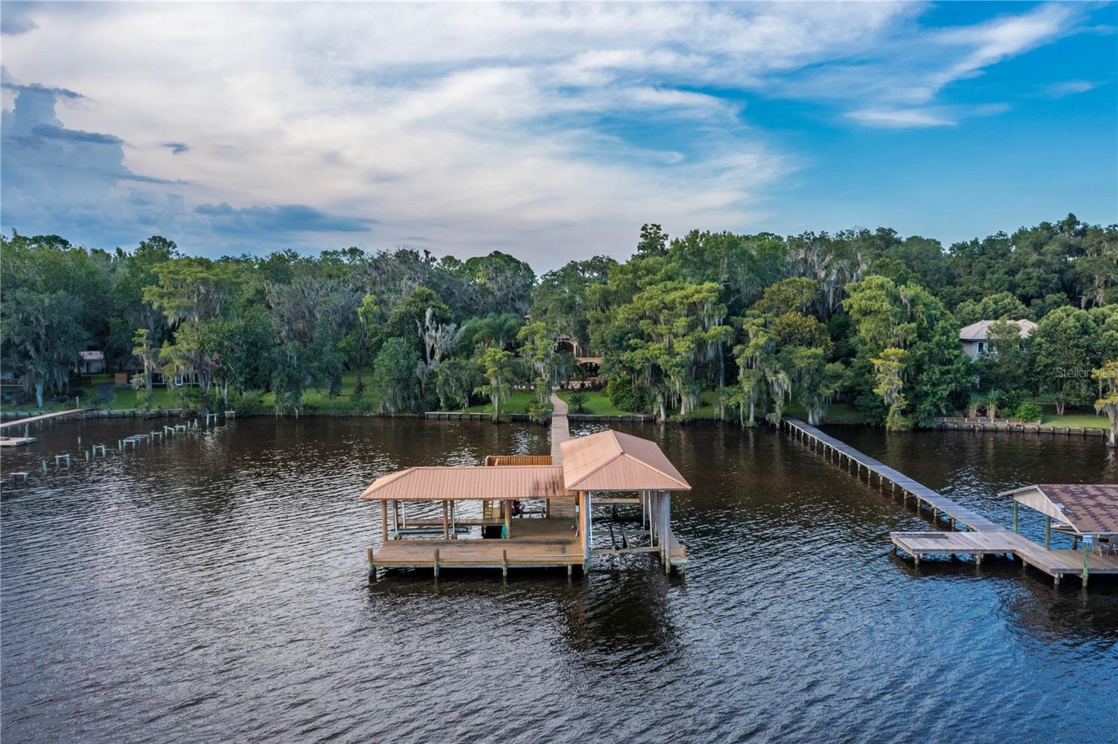 COLEE COVE ESTATES - Residential