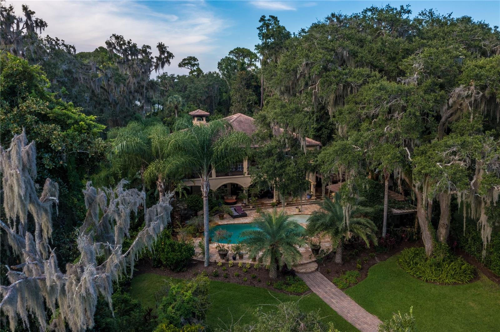 COLEE COVE ESTATES - Residential