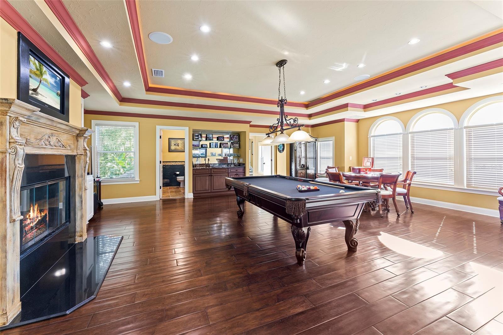 COLEE COVE ESTATES - Residential