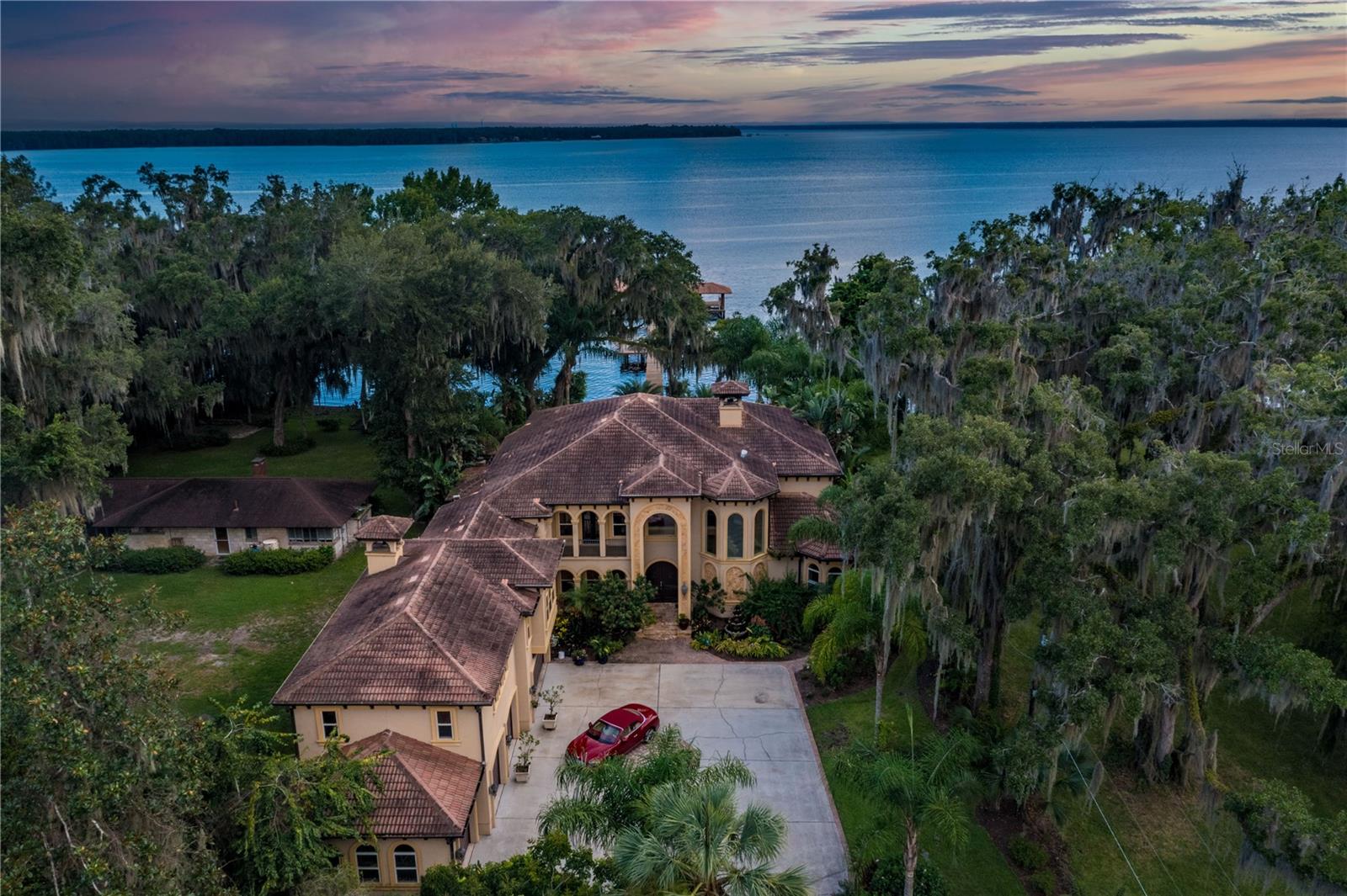 COLEE COVE ESTATES - Residential