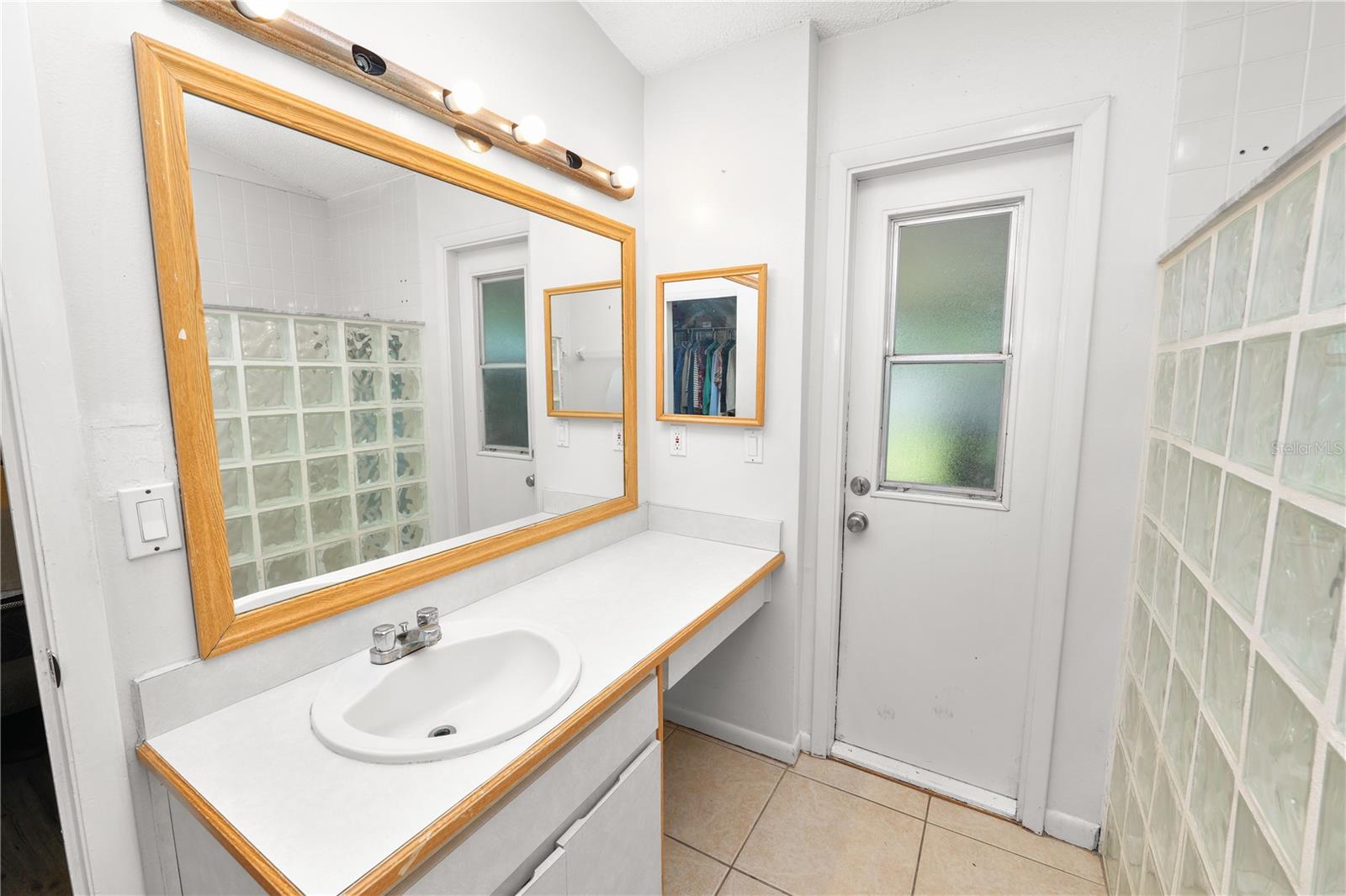 THE WILLOWS UNIT 1 - Residential