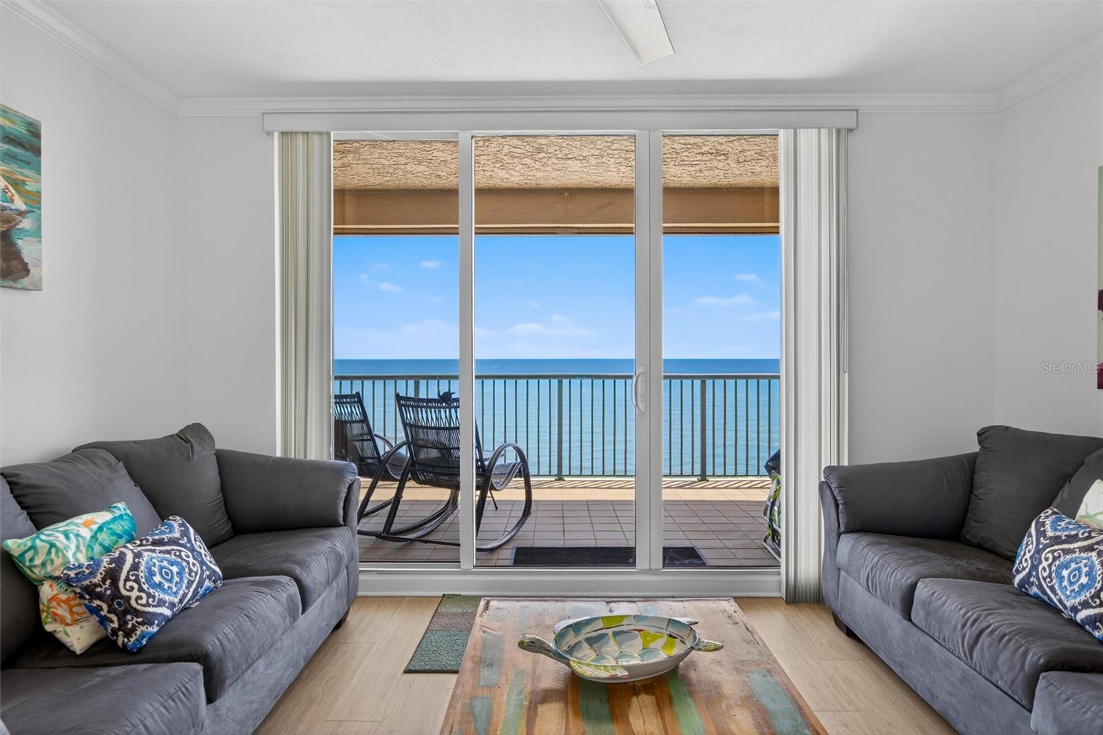 DIMUCCI TWIN TOWERS N & S - Residential