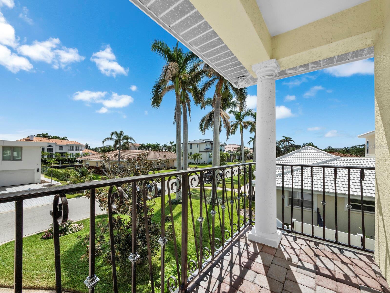 COUNTRY CLUB SHORES SEC 02 - Residential