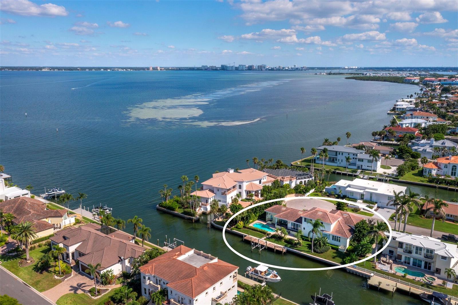 COUNTRY CLUB SHORES SEC 02 - Residential