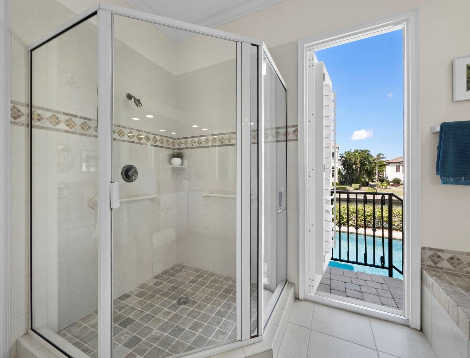 COUNTRY CLUB SHORES SEC 02 - Residential