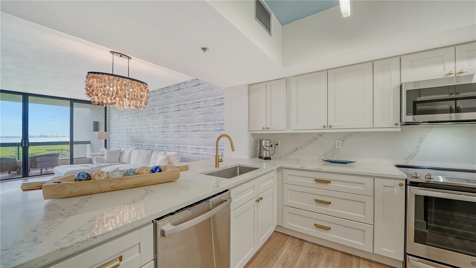 FAIRWAY BAY 1 - Residential Lease