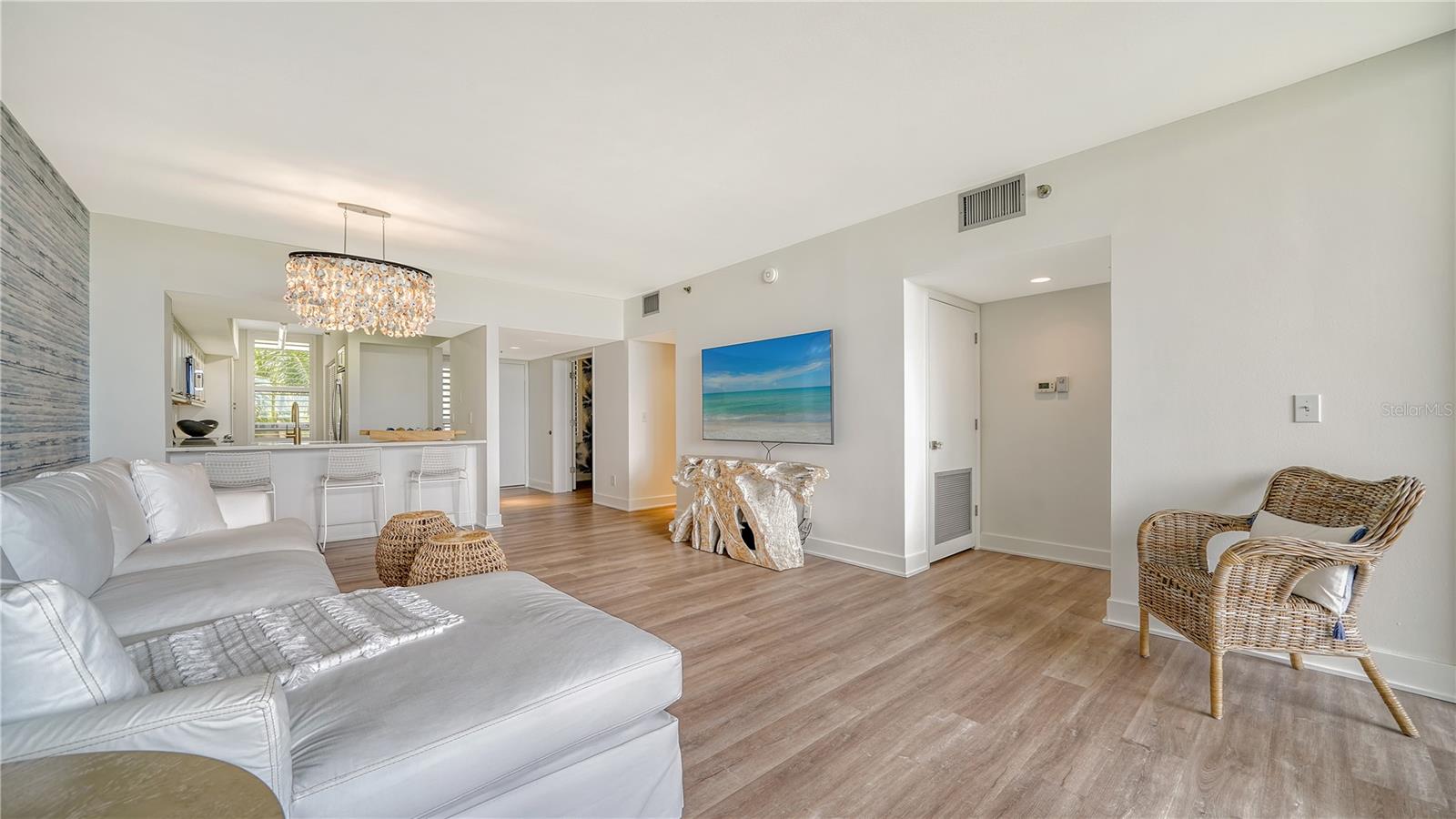 FAIRWAY BAY 1 - Residential Lease