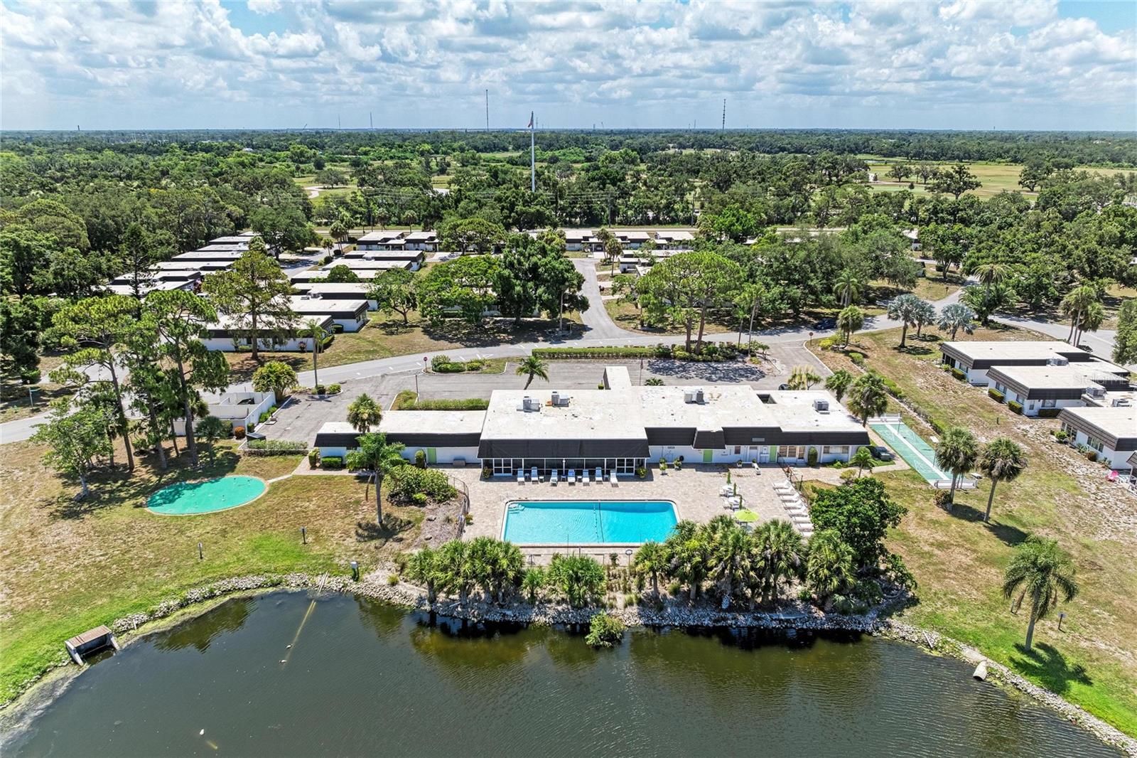 GLEN OAKS RIDGE VILLAS 2 - Residential
