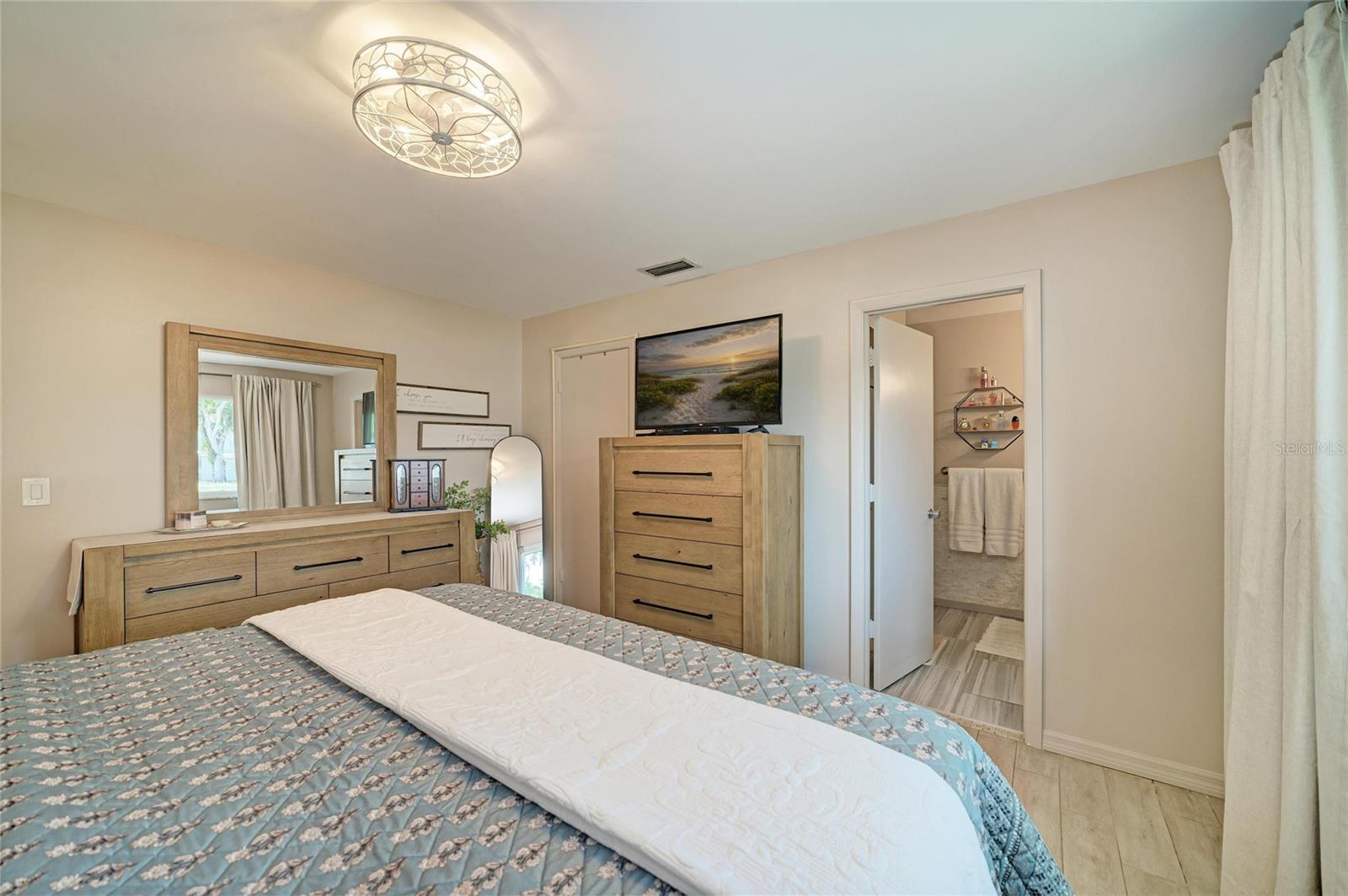 GLEN OAKS RIDGE VILLAS 2 - Residential