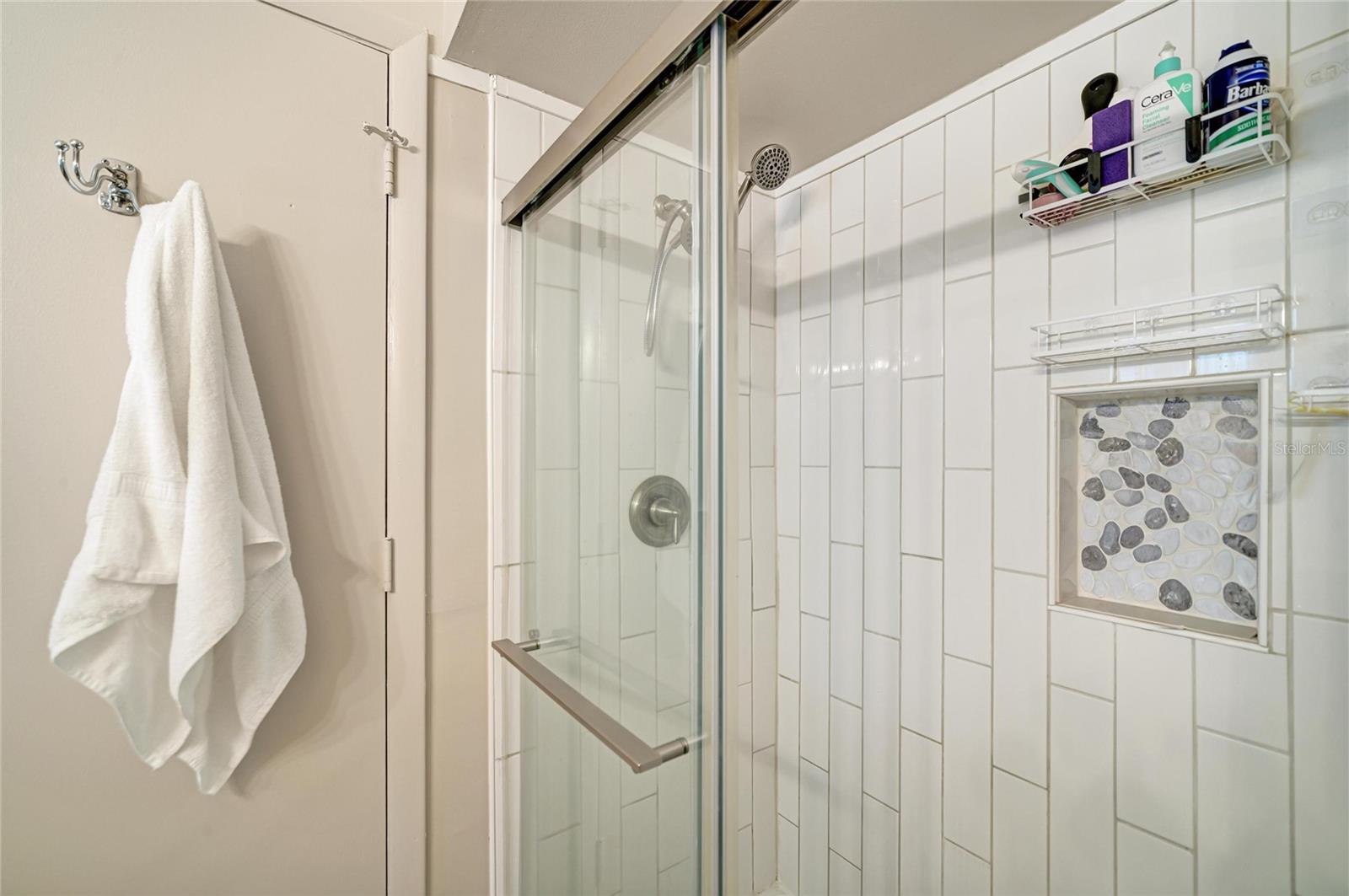 GLEN OAKS RIDGE VILLAS 2 - Residential