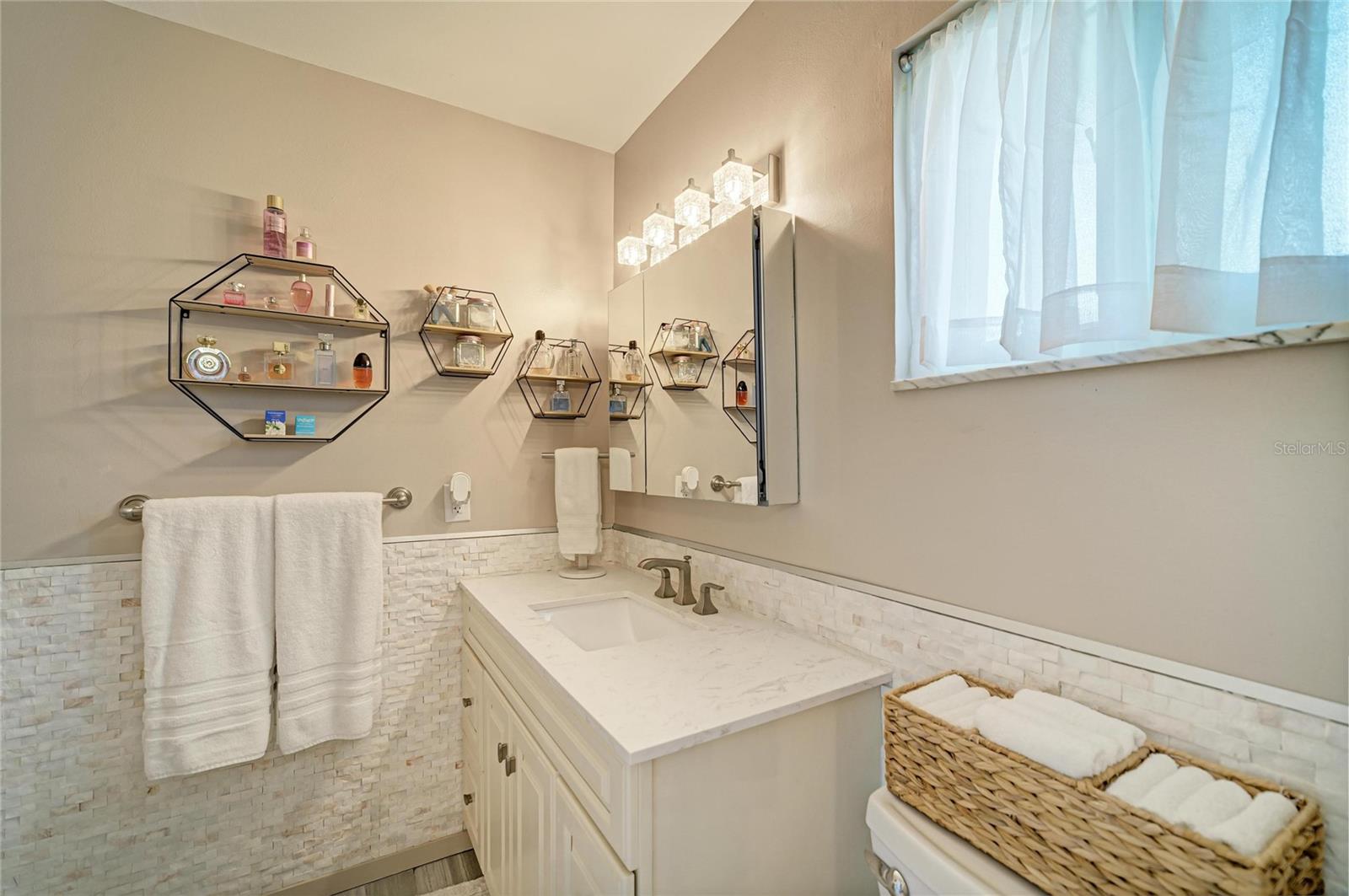 GLEN OAKS RIDGE VILLAS 2 - Residential